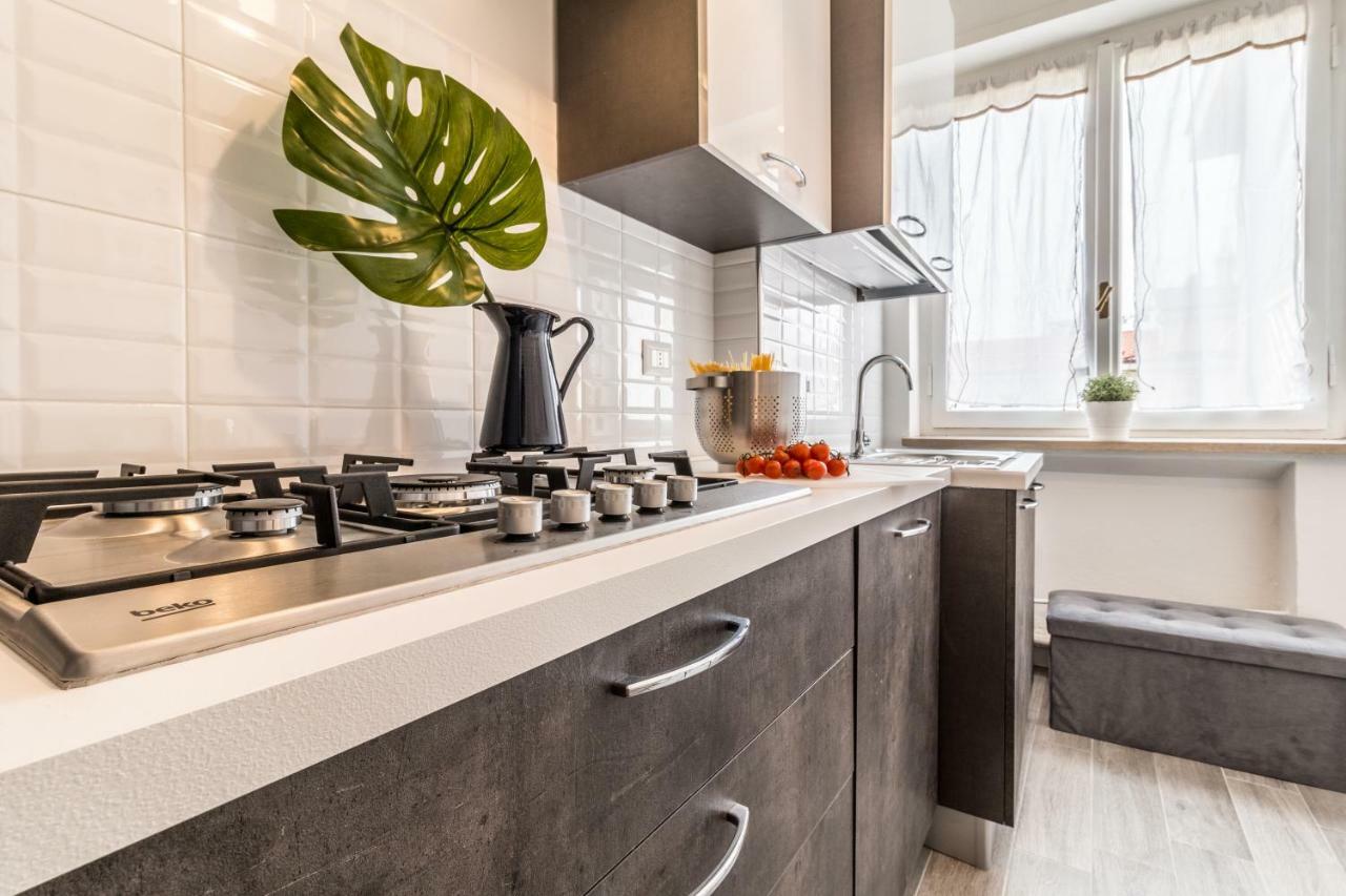 Joivy Modern 1-Bed Flat With Balcony In Portello Milaan Buitenkant foto