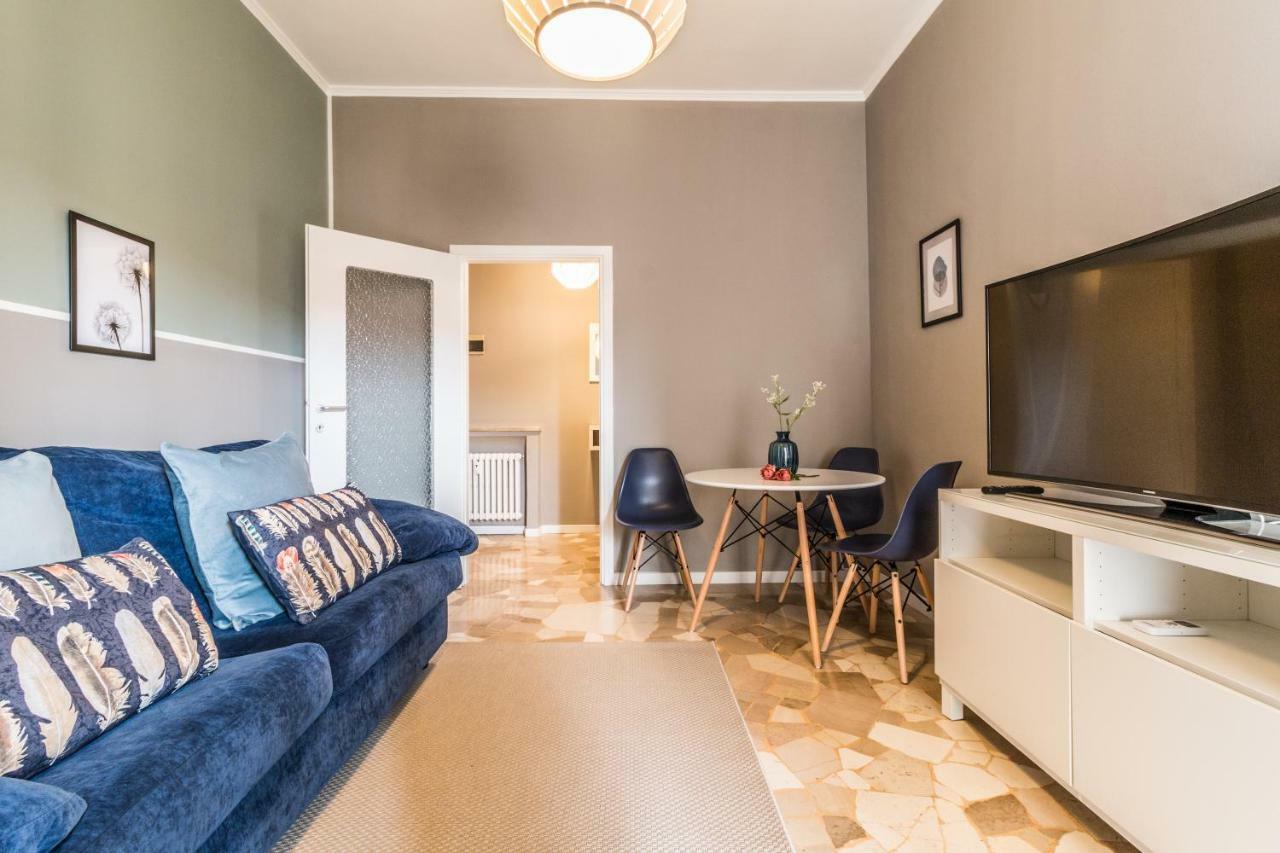 Joivy Modern 1-Bed Flat With Balcony In Portello Milaan Buitenkant foto